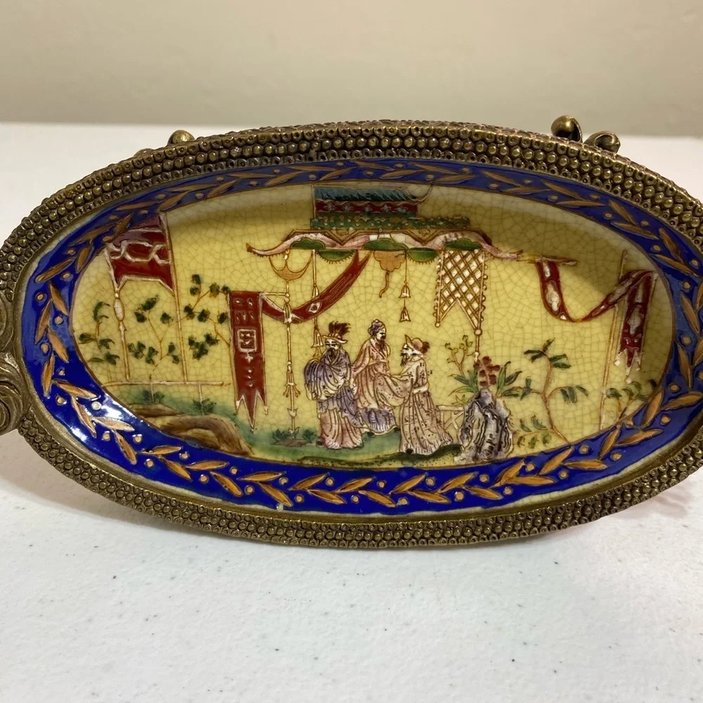 Kings Court Small Serving Dish Ormolu Dish Collections